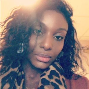 Meet your Posher, Tanya